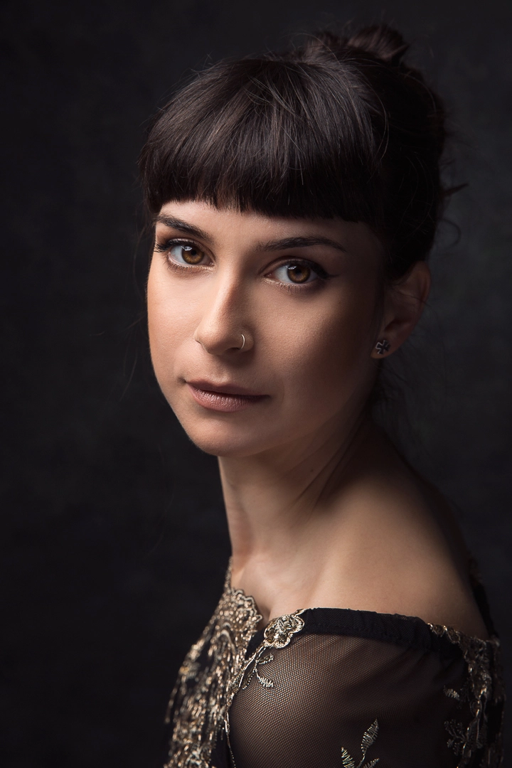 Ritratto donna – Daniela Moroni Fotografie Ritratto donna - Daniela Moroni Fotografie